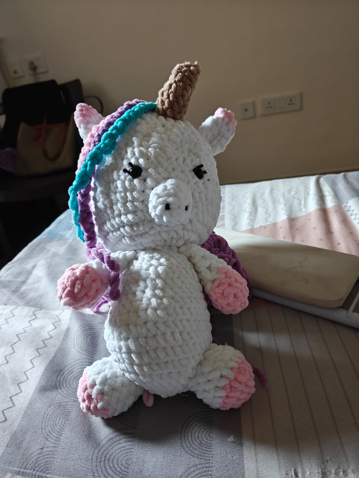 Amigurumi unicorn