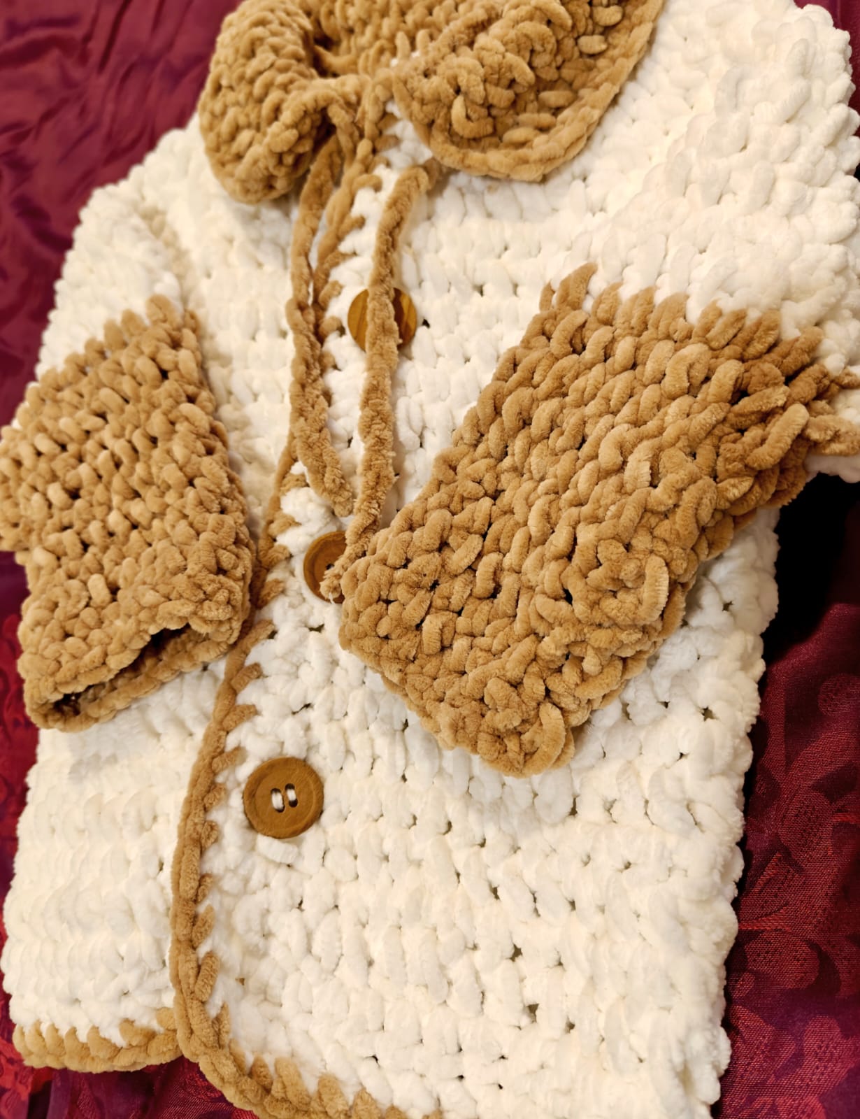 Baby cardigan detail