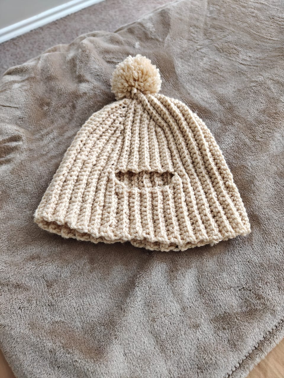 Cream pompom beanie